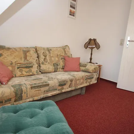 Thorsten Fruendt Apartment