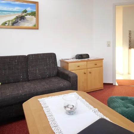 Thorsten Fruendt Apartment